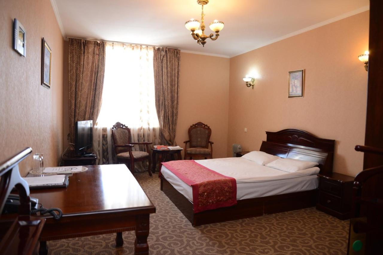 Bozok Hotel อัสตานา ภายนอก รูปภาพ